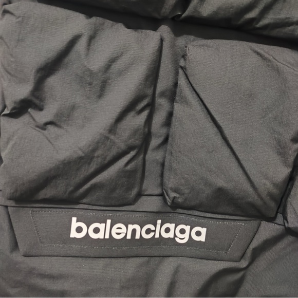 Balenciaga Technical Fabric Series Zip-Up Puffer Jacket - Picture 5 of 14
